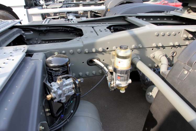 ���ͼ67-����SITRAK C7H 320���� 6X4 ZZ4256N324MD1B��ǣ����