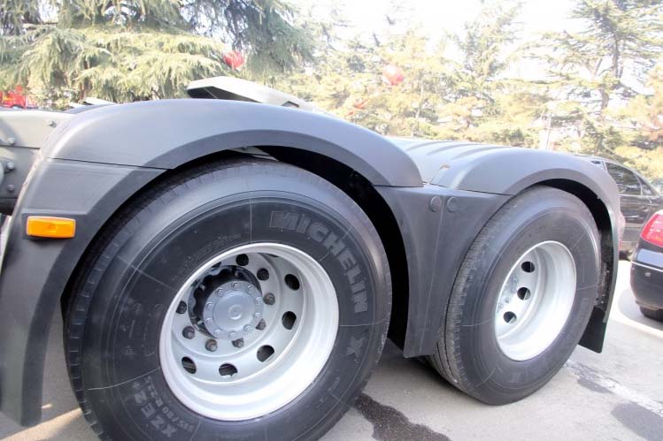 ���ͼ70-����SITRAK C7H 320���� 6X4 ZZ4256N324MD1B��ǣ����