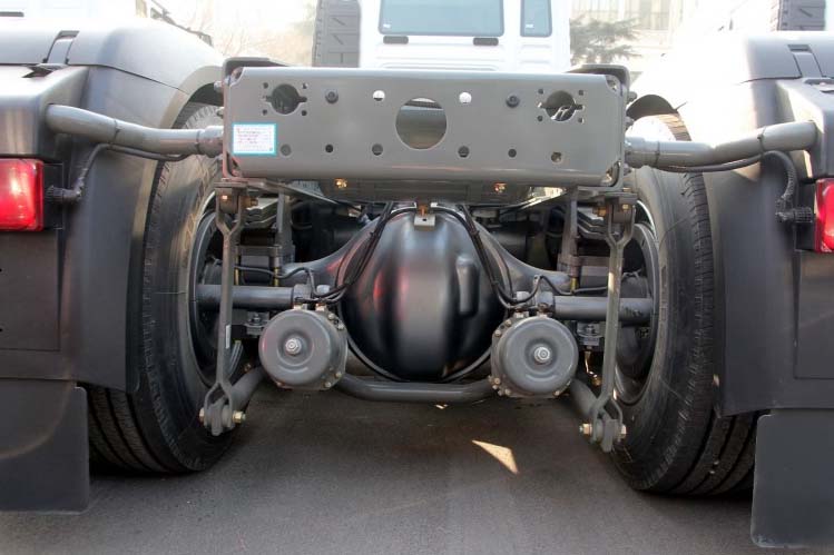 ���ͼ82-����SITRAK C7H 360���� 6X4 ZZ4256N324MD1B��ǣ����