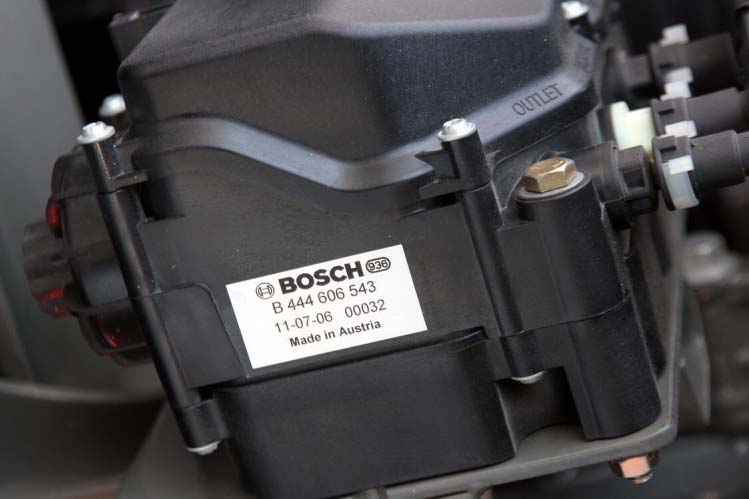 ���ͼ90-����SITRAK C7H 360���� 6X4 ZZ4256N324MD1B��ǣ����