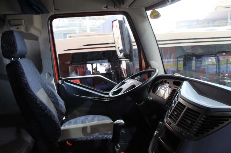 ���ͼ27-���J6H 420���� 6X4 (2011��ȫ���߶�) CA4250P66K24T1A3HE��ǣ����