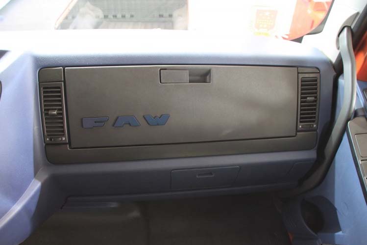 ���ͼ26-���J6H 420���� 6X4 (2011��ȫ���߶�) CA4250P66K24T1A3HE��ǣ����