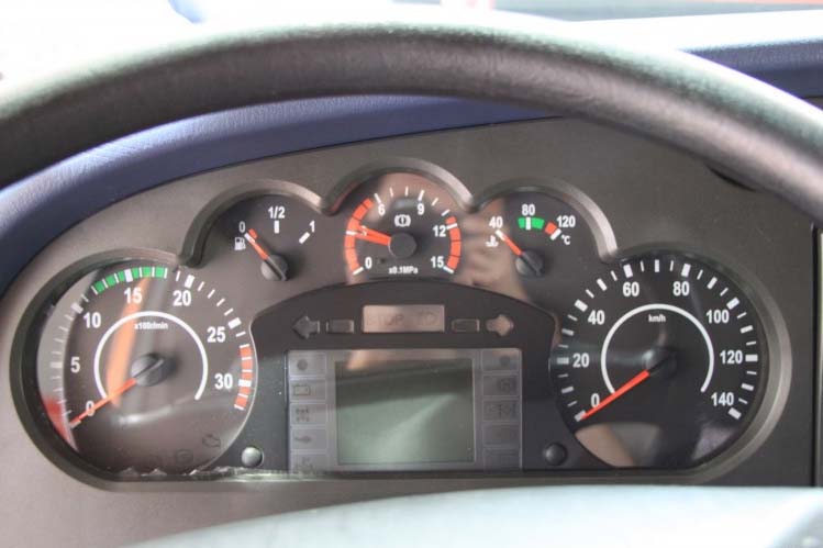 ���ͼ31-���J6H 420���� 6X4 (2011��ȫ���߶�) CA4250P66K24T1A3HE��ǣ����