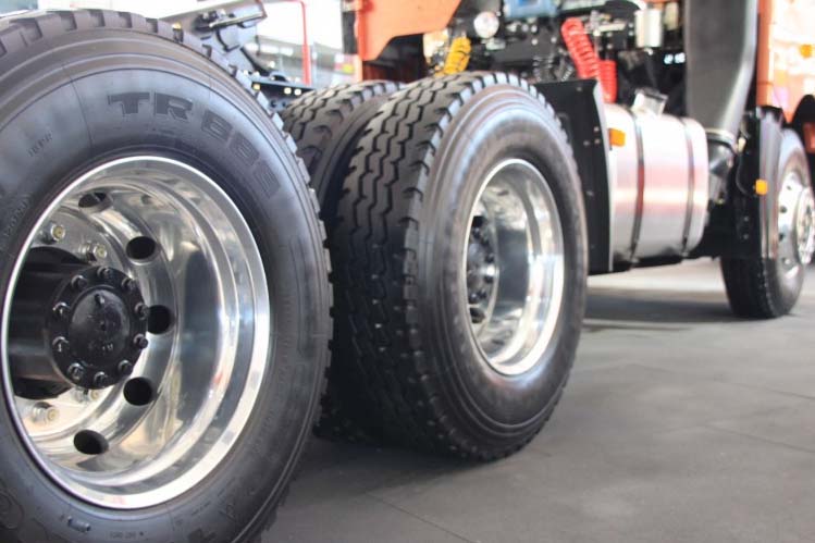 ���ͼ41-���J6H 420���� 6X4 (2011��ȫ���߶�) CA4250P66K24T1A3HE��ǣ����