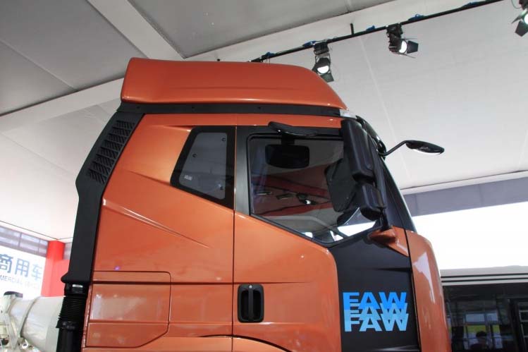 ���ͼ76-���J6H 420���� 6X4 (2011��ȫ���߶�) CA4250P66K24T1A3HE��ǣ����