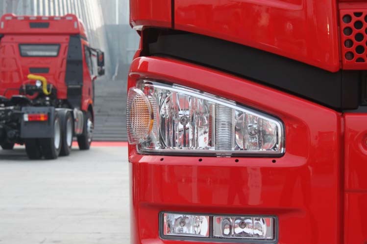 ���ͼ25-���J6P 350���� 6X4 CA4250P66K2T1A1EX��ǣ����