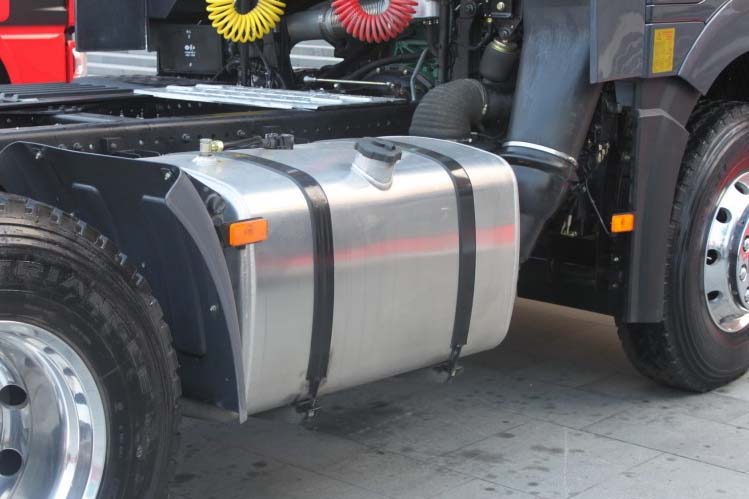 ͼ19-J6P 370 6X4 CA4250P66K24T1A1EXǣ