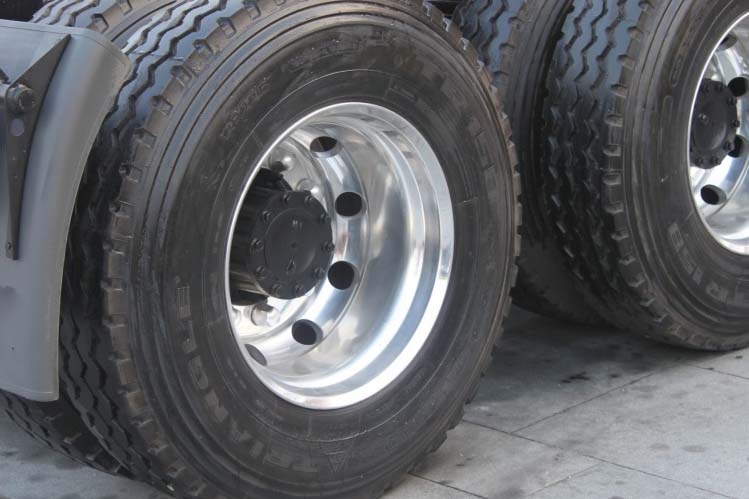 ͼ20-J6P 370 6X4 CA4250P66K24T1A1EXǣ