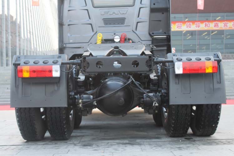 ͼ26-J6P 370 6X4 CA4250P66K24T1A1EXǣ