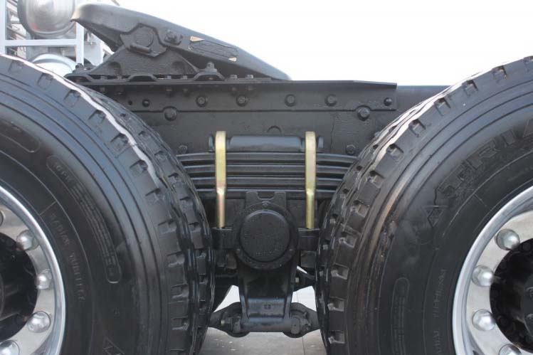 ͼ32-J6P 370 6X4 CA4250P66K24T1A1EXǣ