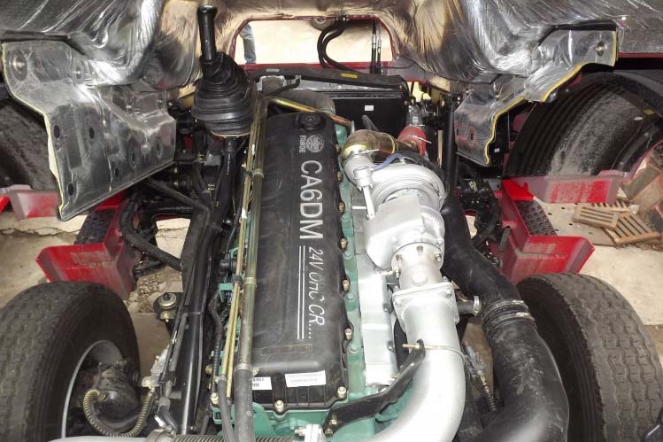 ���ͼ27-���J6P 390���� 6X4 CA4250P66K24T1A1HE��ǣ����