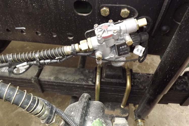 ���ͼ30-���J6P 390���� 6X4 CA4250P66K24T1A1HE��ǣ����