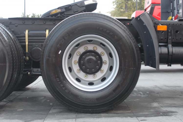 ���ͼ17-���J6P 420���� 6X4 ��Ȼ��NG CA4250P66T1A2E22M4��ǣ����