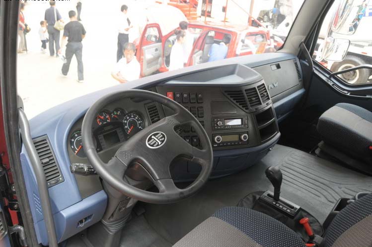 ���ͼ28-���J6P 420���� 6X4 (55��������) CA4250P66K24T1A3HE��ǣ����