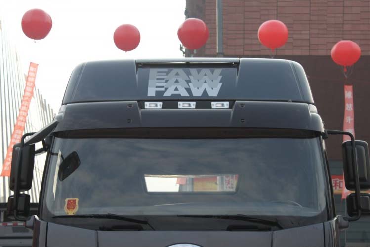 ���ͼ36-���J6P 420���� 6X4 CA4250P66K24T1A1EX��ǣ����