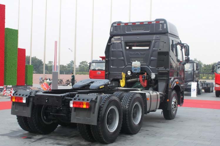 ���ͼ38-���J6P 420���� 6X4 CA4250P66K24T1A1EX��ǣ����