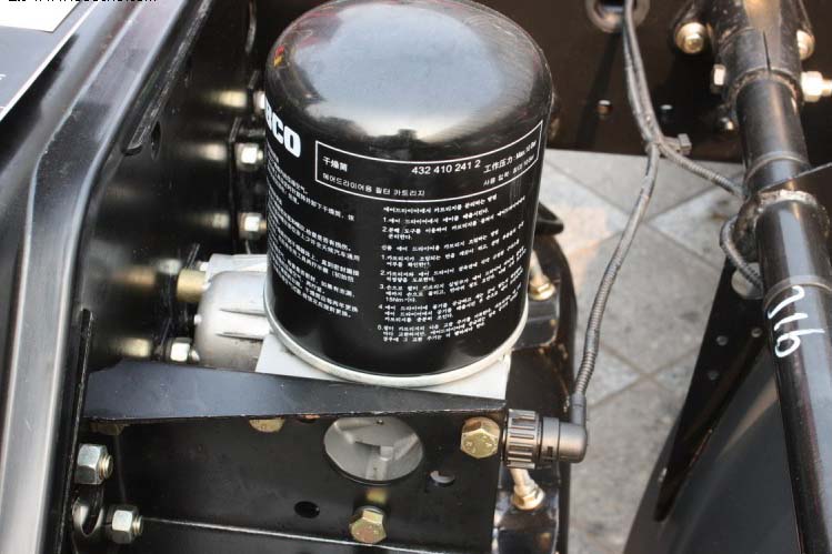 ���ͼ23-���J6P 420���� 6X4 (2011��) CA4250P66K22T1A1E��ǣ����