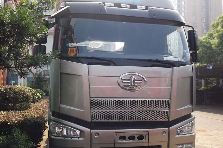 ���ͼ41-���J6 370���� 6X4 CA4250P66K24T1A3HE��ǣ����