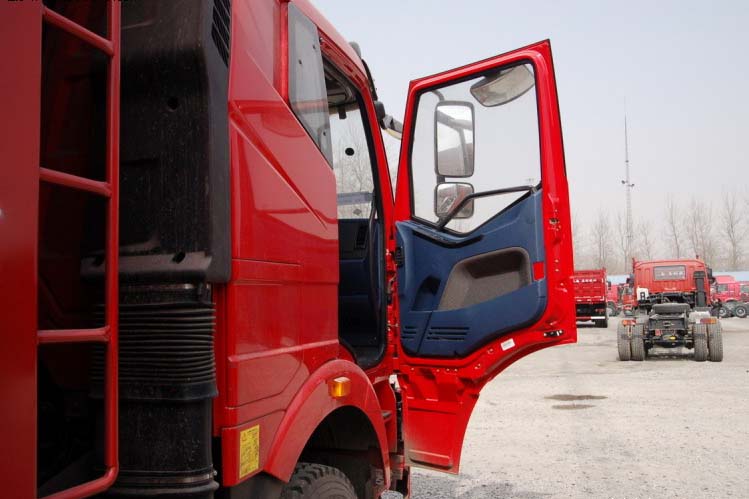 ���ͼ43-���J6P 330���� 8X4 CA3310P66K2L6T4E����ж��
