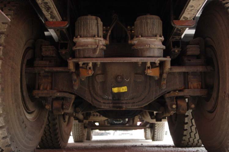 ���ͼ45-���J6P 330���� 8X4 CA3310P66K2L6T4E����ж��