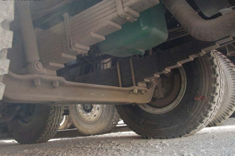 ���ͼ49-���J6P 330���� 8X4 CA3310P66K2L6T4E����ж��
