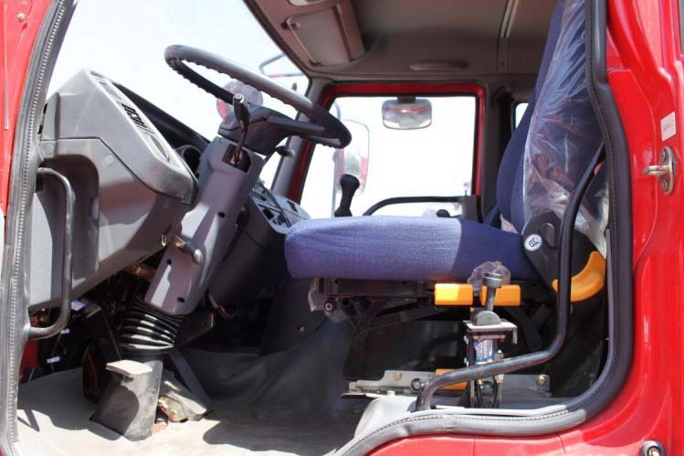 ���ͼ16-�������(J5P) 350���� 8X4 CA3312P2K2L2T4E����ж��