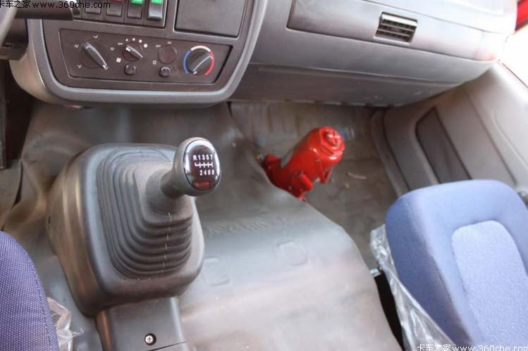 ���ͼ11-�������(J5P) 350���� 8X4 CA3312P2K2L2T4E����ж��