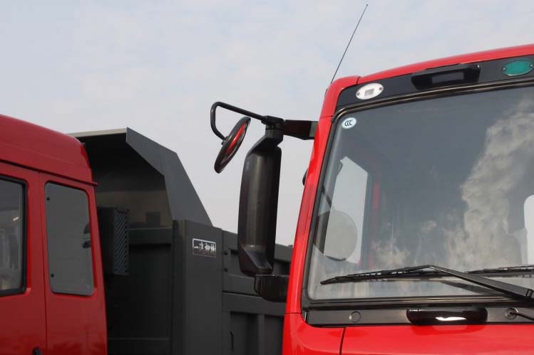 ���ͼ21-�������(J5M) 260���� 8X4 CA3313P7K1T4A1E����ж��