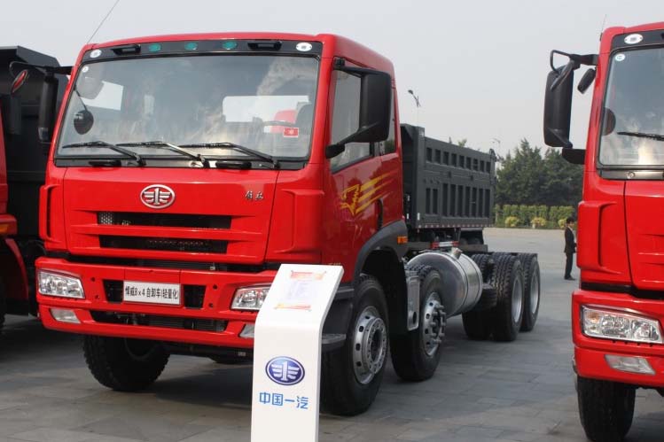 ���ͼ28-�������(J5M) 260���� 8X4 CA3313P7K1T4A1E����ж��