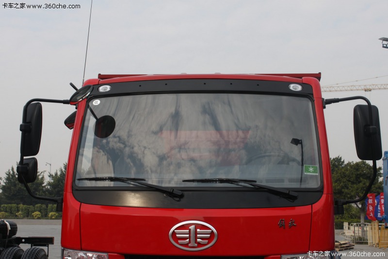 ���ͼ22-�������(J5K) 180���� 4X2 CA3120P9K2E����ж��
