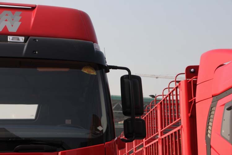 ���ͼ64-���J6H 420���� 6X4 CA4250P66K24T1A3HE��ǣ����