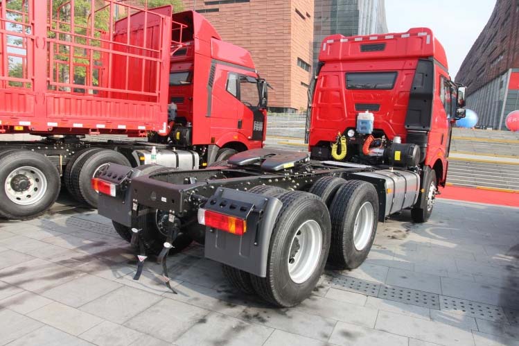 ���ͼ67-���J6H 420���� 6X4 CA4250P66K24T1A3HE��ǣ����