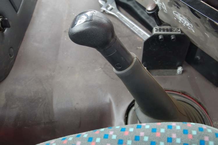 ͼ13- 300 6X4 SX3255BM354ж