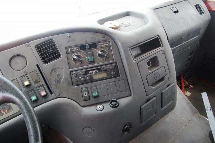 ͼ25- 300 6X4 SX3255BM354ж