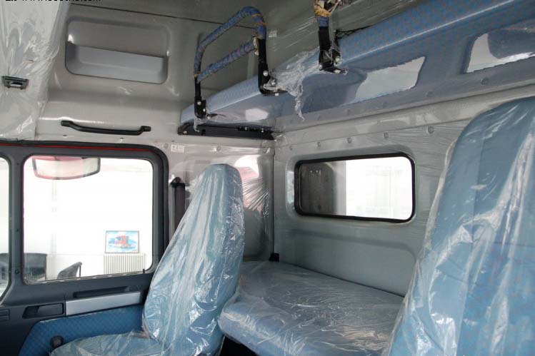 ���ͼ20-��������F2000 290���� 4X2 �߶�˫���� SX4185NM351��ǣ����