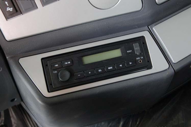 ���ͼ32-��������F2000 290���� 4X2 �߶�˫���� SX4185NM351��ǣ����