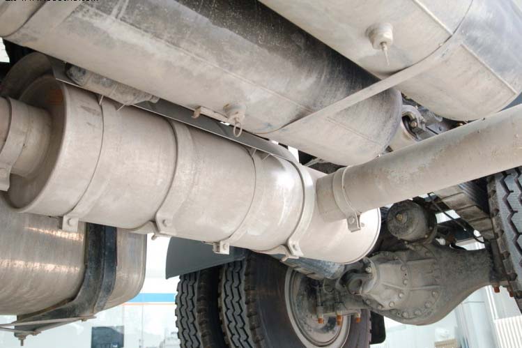 ���ͼ63-��������F2000 290���� 4X2 �߶�˫���� SX4185NM351��ǣ����