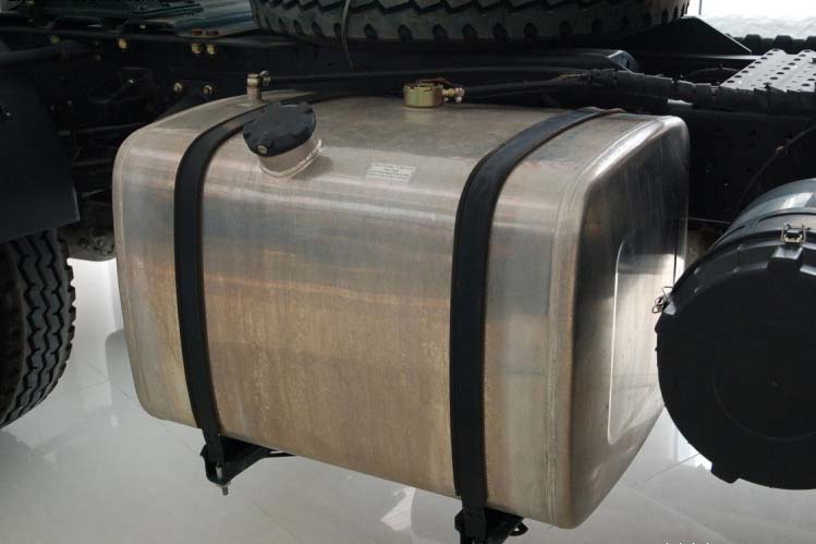 ���ͼ69-��������F2000 290���� 4X2 �߶�˫���� SX4185NM351��ǣ����