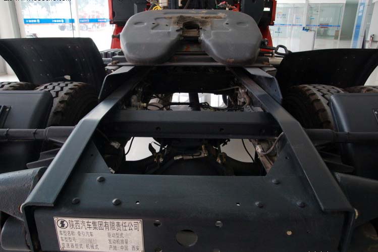 ���ͼ79-��������F2000 290���� 4X2 �߶�˫���� SX4185NM351��ǣ����