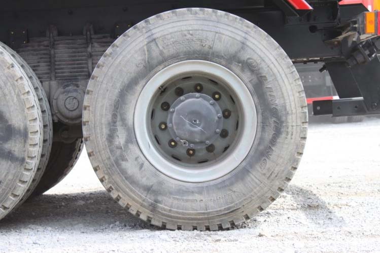���ͼ63-��������F2000 310���� 6X4 SX3255DN384C����ж��