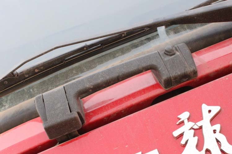 ���ͼ83-��������F2000 310���� 6X4 SX3255DN384C����ж��