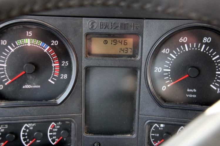 ͼ17-F2000 336 4X2 ߶ SX4185NP351ǣ