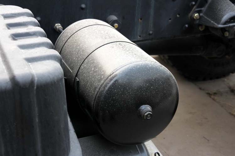 ���ͼ29-��������F2000 336���� 4X2 �߶� SX4185NP351��ǣ����