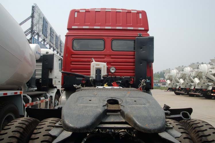 ���ͼ7-��������F2000 336���� 6X2 �ӳ��߶� ��ǿ�� SX4205NR279��ǣ����