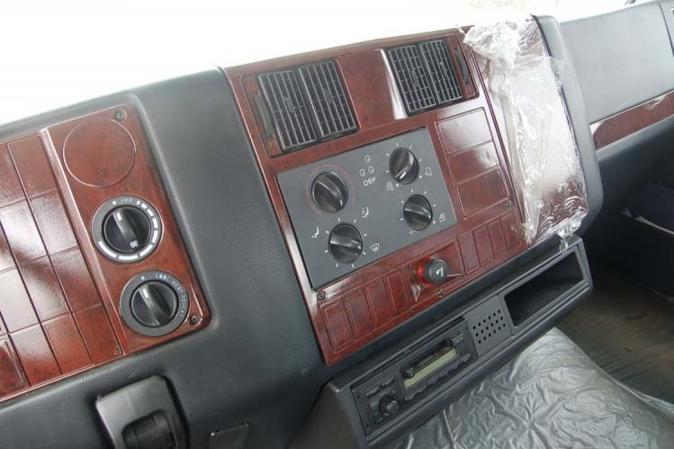 ���ͼ26-��������F2000 336���� 6X2 �ӳ��߶� ��ǿ�� SX4205NR279��ǣ����