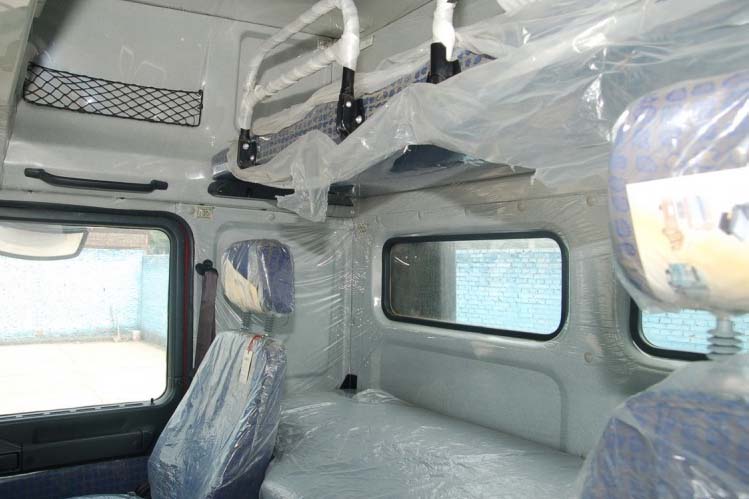 ���ͼ30-��������F2000 336���� 6X2 �ӳ��߶� ��ǿ�� SX4205NR279��ǣ����