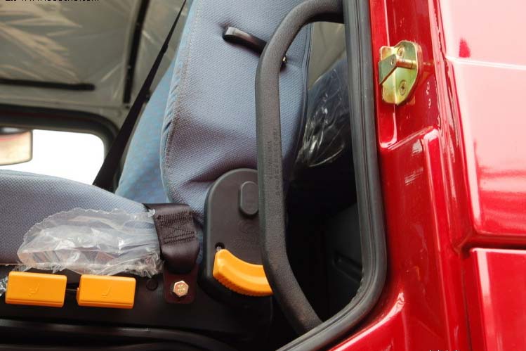 ���ͼ81-��������F2000 336���� 6X2 �ӳ��߶� ��ǿ�� SX4205NR279��ǣ����