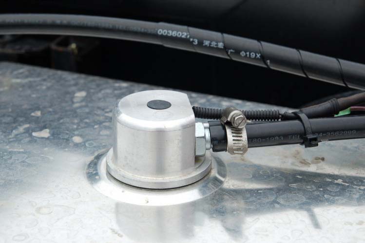 ���ͼ108-��������F2000 336���� 6X2 �ӳ��߶� ��ǿ�� SX4205NR279��ǣ����