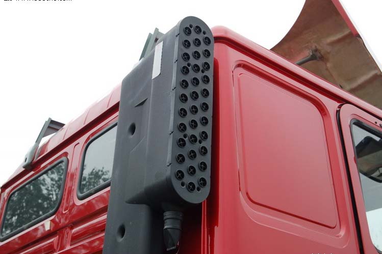 ���ͼ112-��������F2000 336���� 6X2 �ӳ��߶� ��ǿ�� SX4205NR279��ǣ����