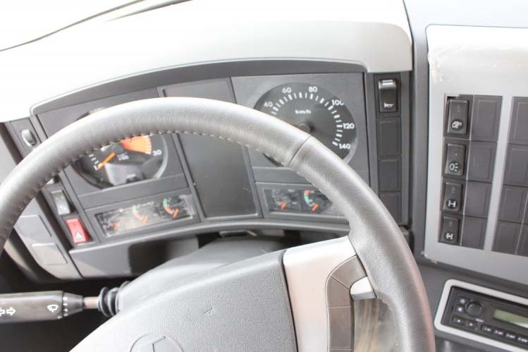 ���ͼ18-��������F3000 375���� 6X4 ���ٰ� SX4255NT324��ǣ����